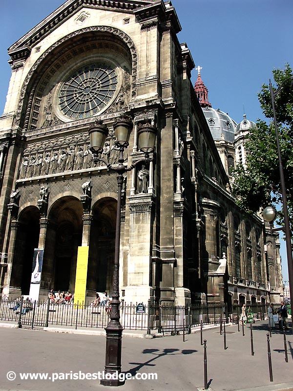 eglise saint augustin facade exterieur depuis le boulevard Haussmann